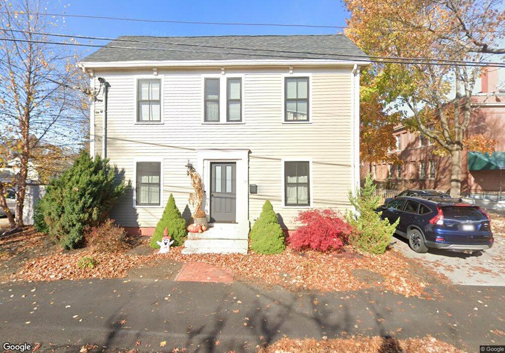 2-4 Willow Ave unit 4, Newburyport, MA 01950 - photo 1