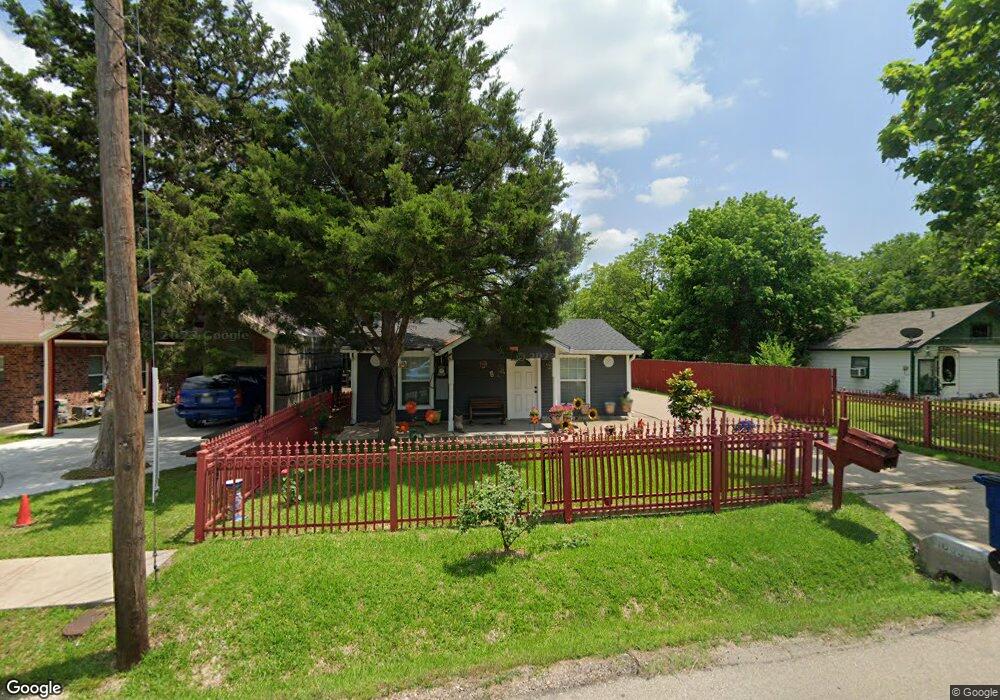 1005 W Brown St, Ennis, TX 75119 - photo 1