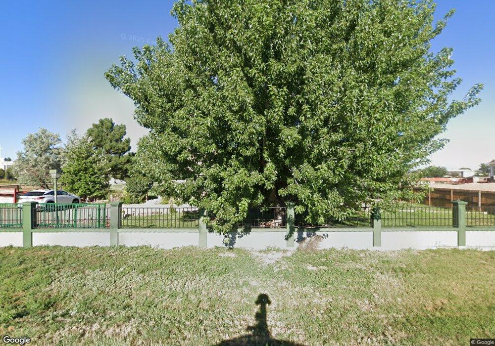 1055 Pitkin St, Aurora, CO 80011 - photo 1