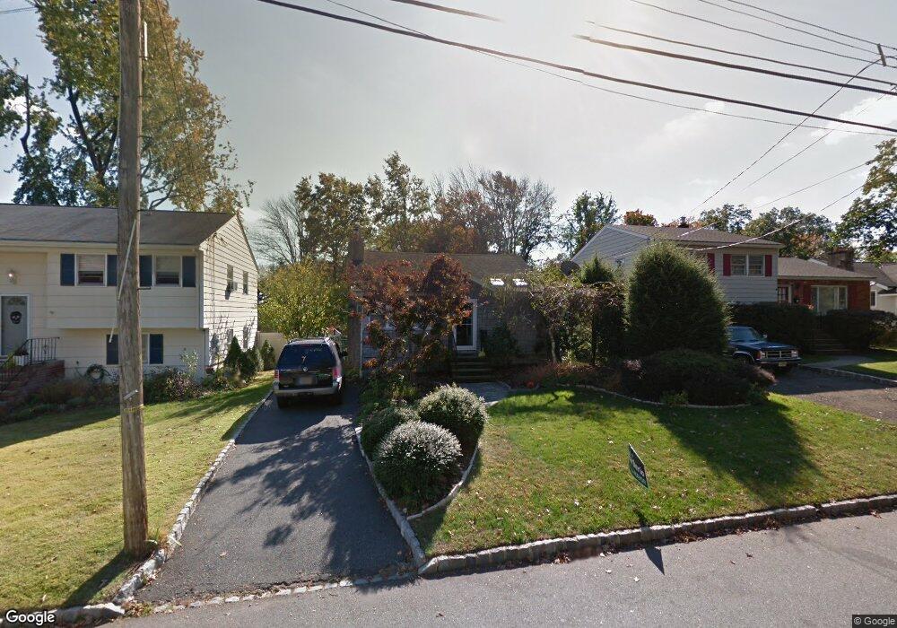 92 Minnehaha Blvd, Lake Hiawatha, NJ 07034 - photo 1