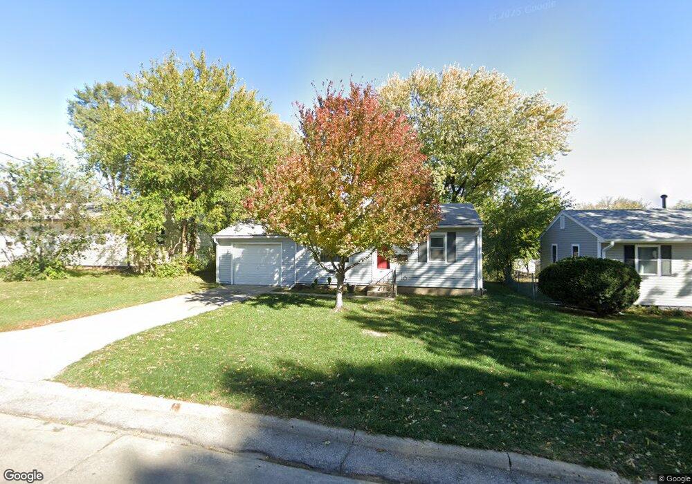 602 E 12th St N, Newton, IA 50208 - photo 1