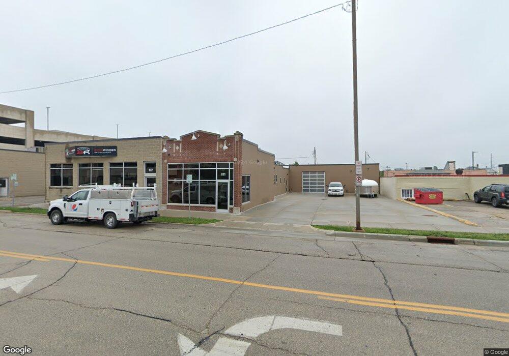 811 2nd Ave SE, Cedar Rapids, IA 52403 - photo 1