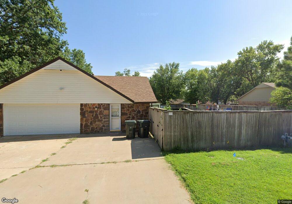 1005 E Woods Dr, Claremore, OK 74017 - photo 1