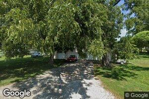 618 E Elm St, Hardin, MO 64035