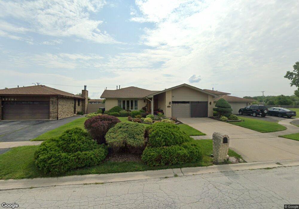 17707 Oakwood Ave, Country Club Hills, IL 60478 - photo 1