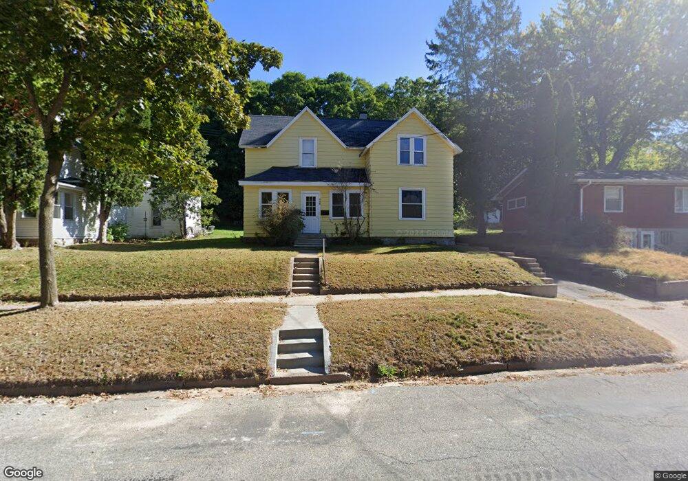 908 11th St E, Menomonie, WI 54751 - photo 1