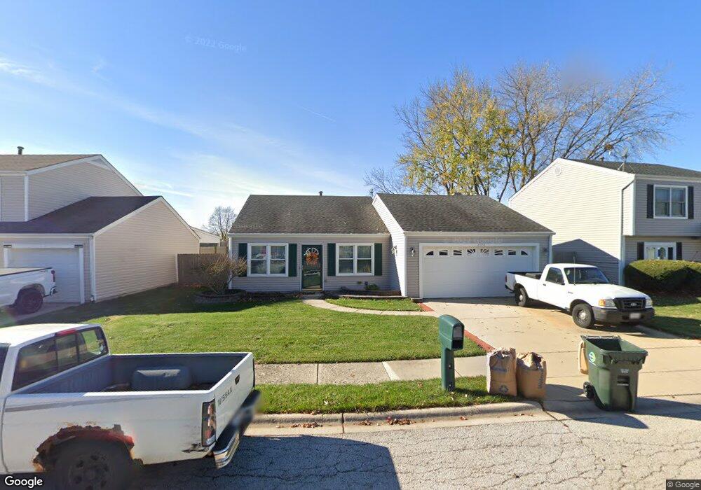 2390 Sunflower Ct, Aurora, IL 60506 - photo 1