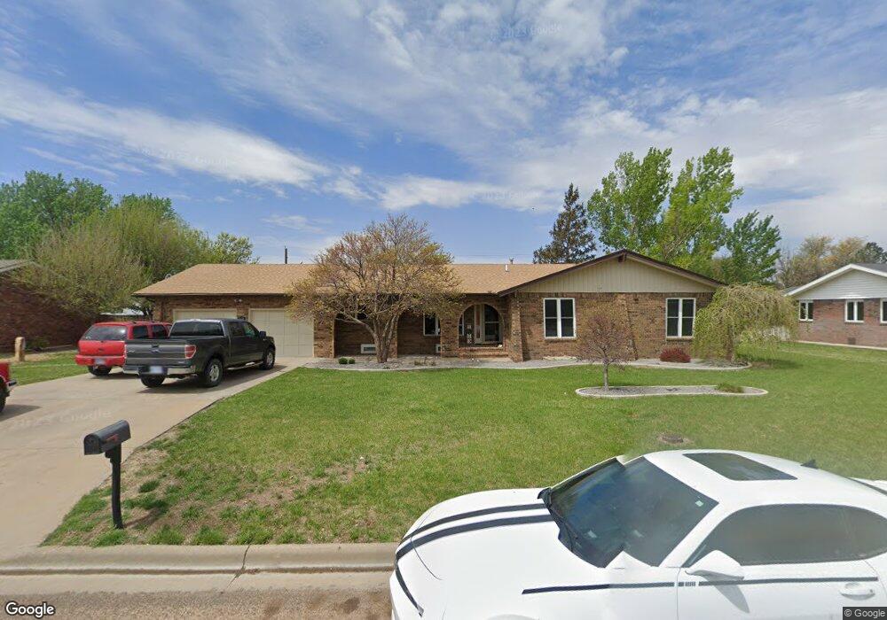 1405 S Jefferson St, Hugoton, KS 67951 - photo 1