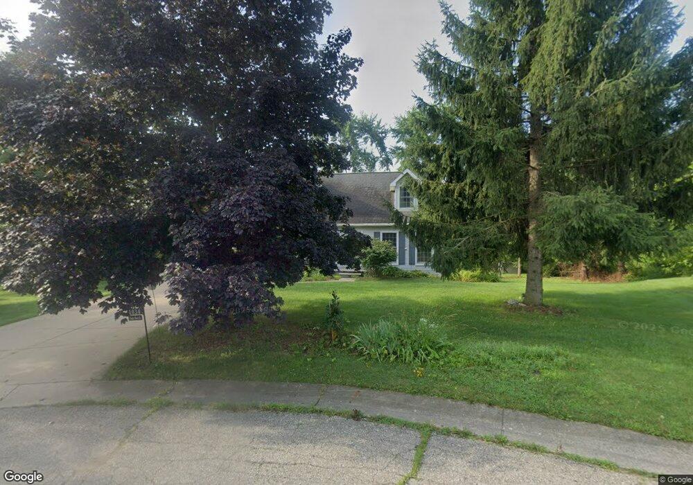 1034 Eagle Nest Ct, Rochester, MI 48306 - photo 1