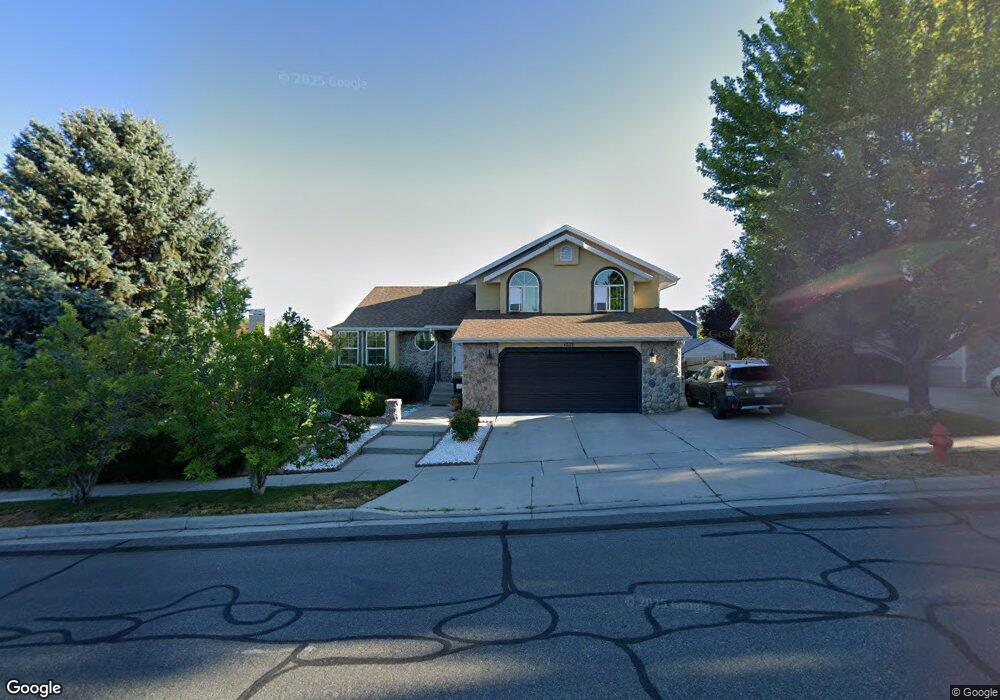 1239 E Lodgepole Dr, Sandy, UT 84094 - photo 1