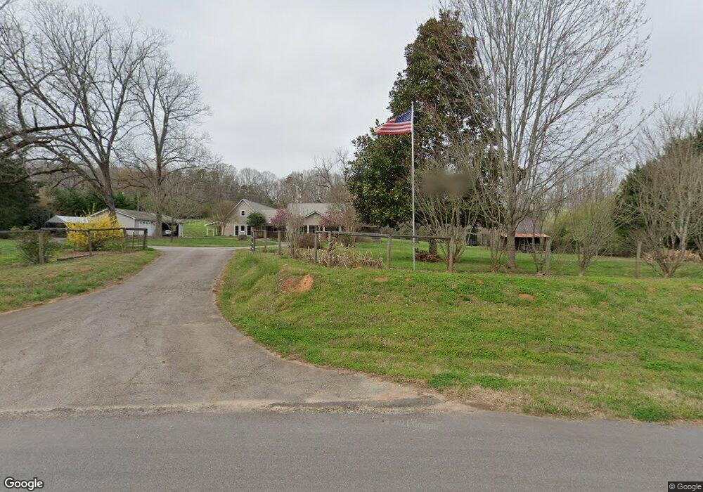 4955 Lee Rd, Gainesville, GA 30506 - photo 1