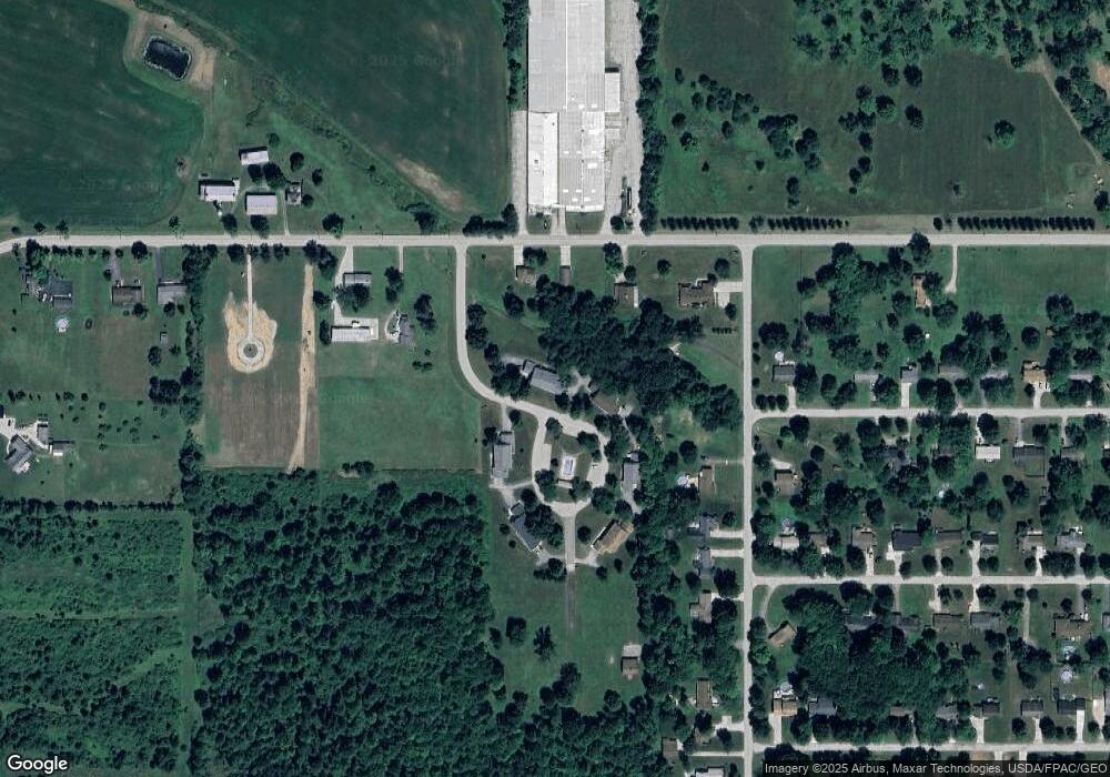 512 Heritage Square unit 102, Jefferson, OH 44047 - photo 1