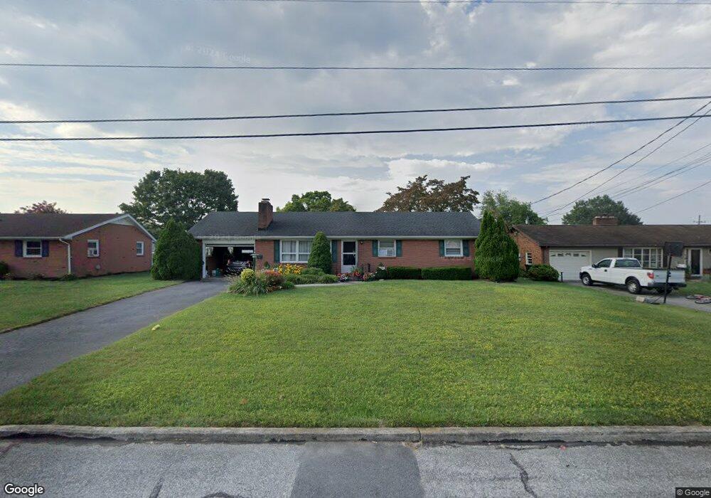 392 Town Dr, Greencastle, PA 17225 - photo 1