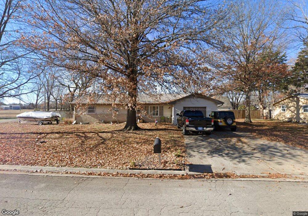 717 S 34th St, Parsons, KS 67357 - photo 1