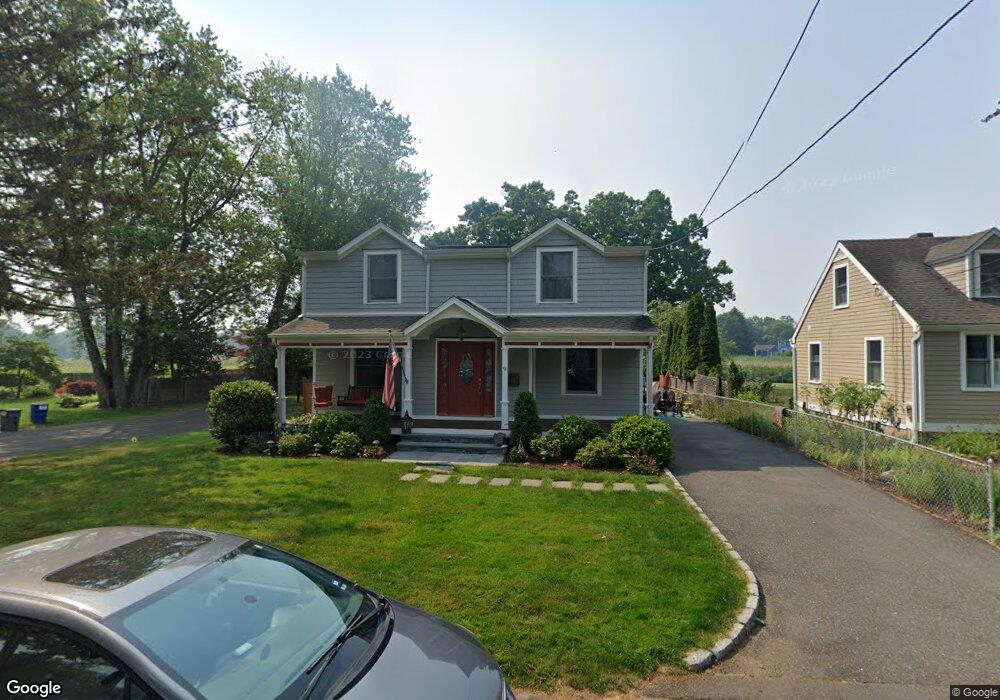 9 Beaumont Place, Fairfield, CT 06824 - photo 1