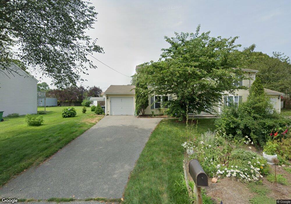 55 Chiswick Rd unit 2, Warwick, RI 02889 - photo 1