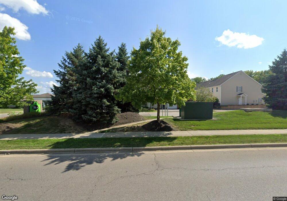 5558 Gabriels Landing Dr unit 102, Galloway, OH 43119 - photo 1