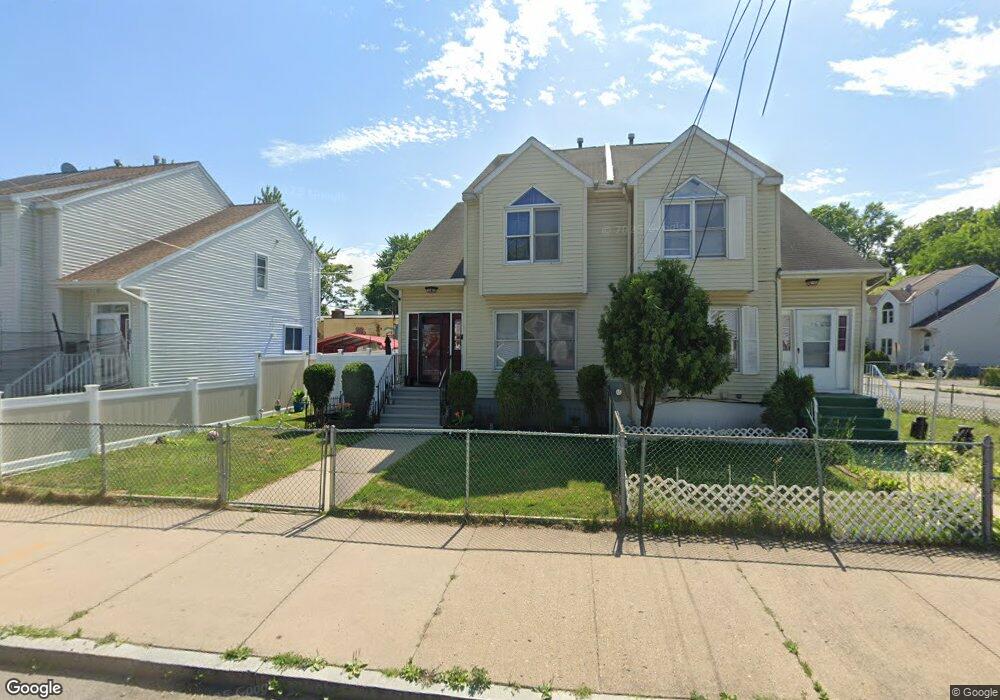 818 Hamilton St, Schenectady, NY 12307 - photo 1