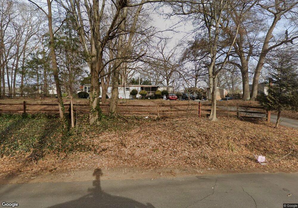 188 Forest Dr, Fort Mill, SC 29715 - photo 1