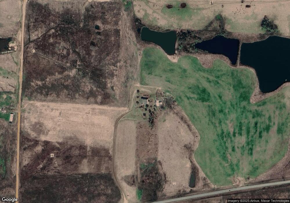 5652 Sinkhole Rd, Douglas, GA 31535 - photo 1