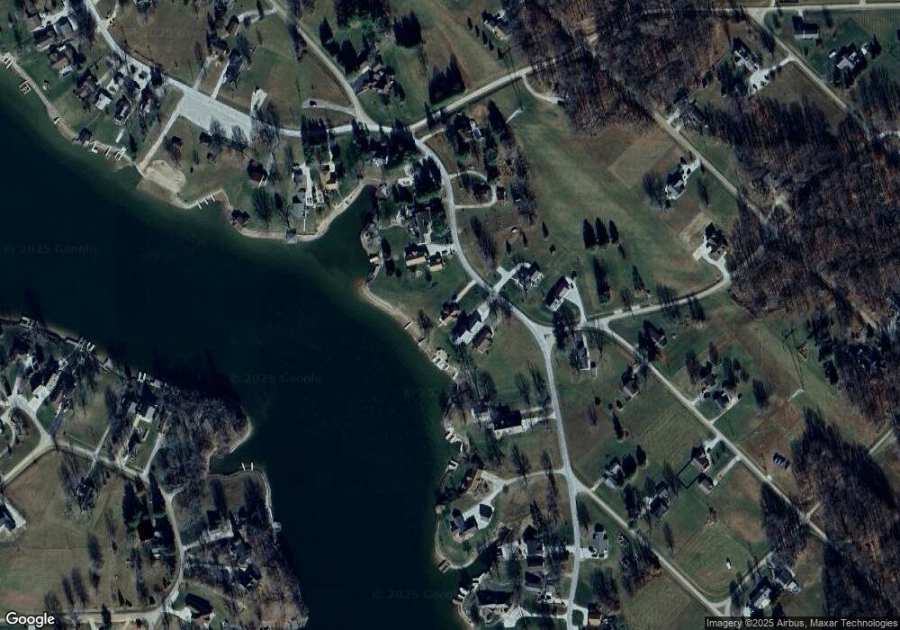 940 E Santee Dr, Greensburg, IN 47240 - photo 1