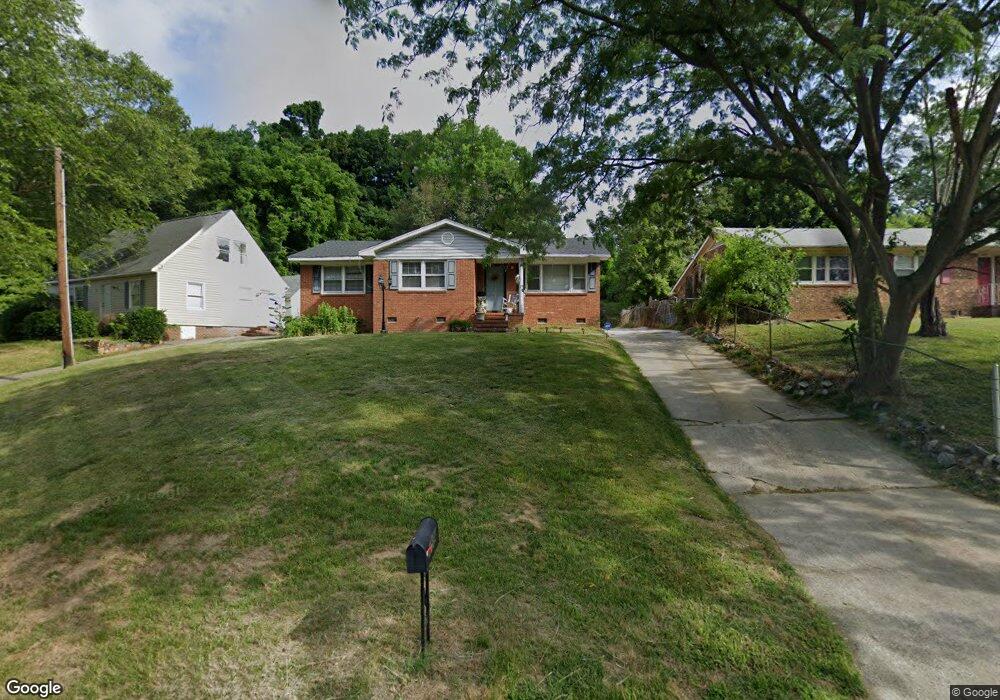 1504 W Meadowview Rd, Greensboro, NC 27403 - photo 1