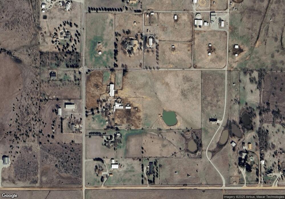 154 NW Paint Rd, Cache, OK 73527 - photo 1