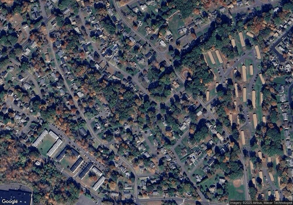 10 Sunset Dr, Naugatuck, CT 06770 - photo 1