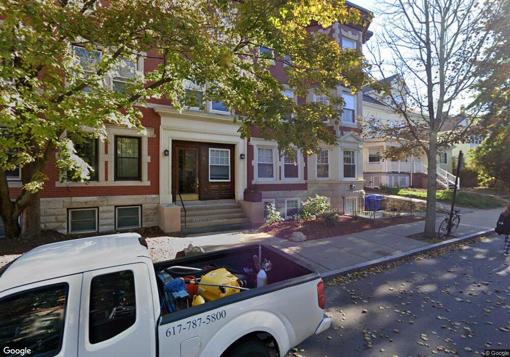 8 Verndale St unit 3, Brookline, MA 02446 - photo 1