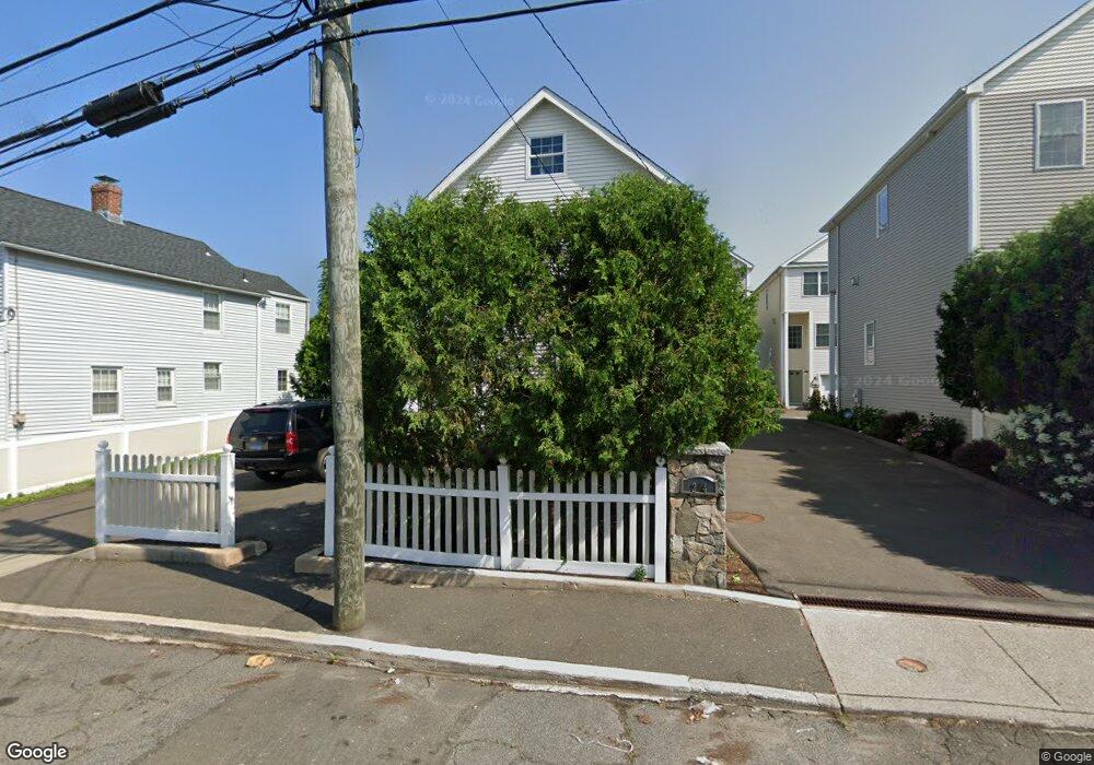 204 Wardwell St, Stamford, CT 06902 - photo 1