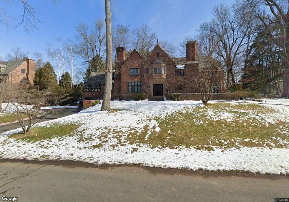 54 Westwood Rd, West Hartford, CT 06117 - photo 1