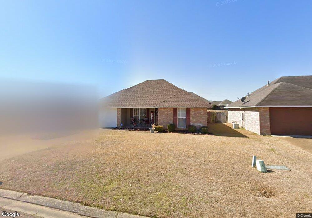 1043 Bullrun Dr, Byram, MS 39272 - photo 1