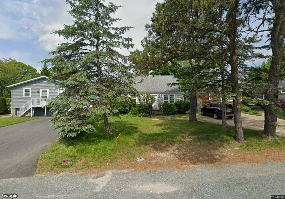 96 Hemlock Rd, Wakefield, RI 02879 - photo 1