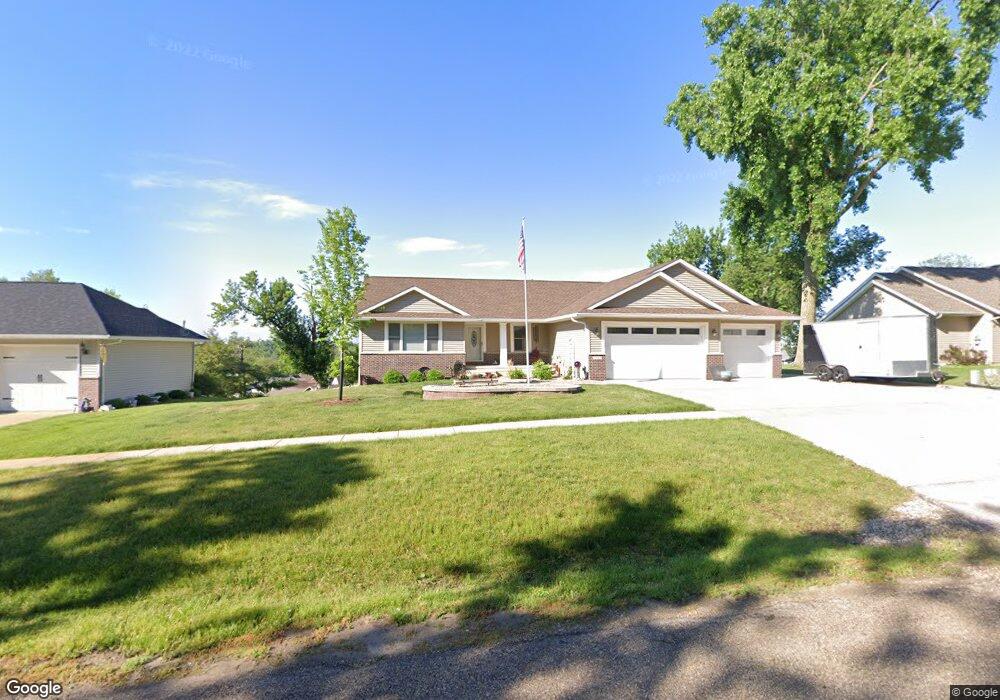 3525 Rogers Rd NW, Cedar Rapids, IA 52405 - photo 1