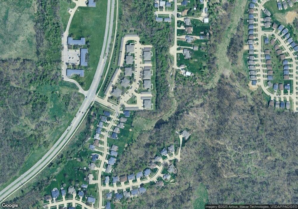 2109 29th St NW unit 2, Cedar Rapids, IA 52405 - photo 1