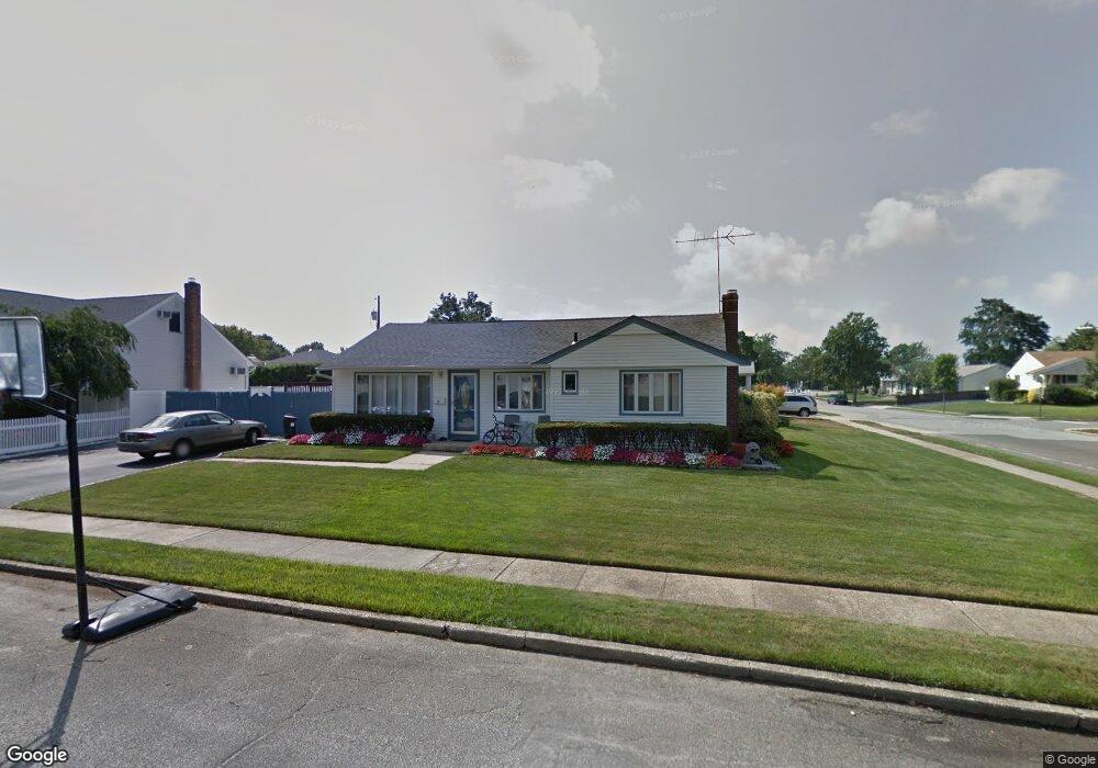 2 N Brittany Dr, Bethpage, NY 11714 - photo 1