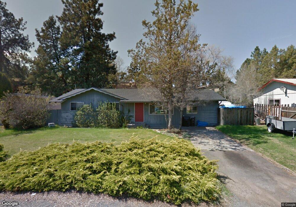 125 SE Piper Dr, Bend, OR 97702 - photo 1