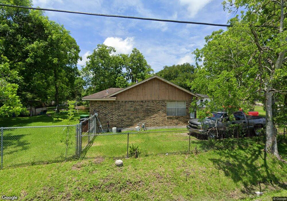 5138 Bennington St, Houston, TX 77028 - photo 1