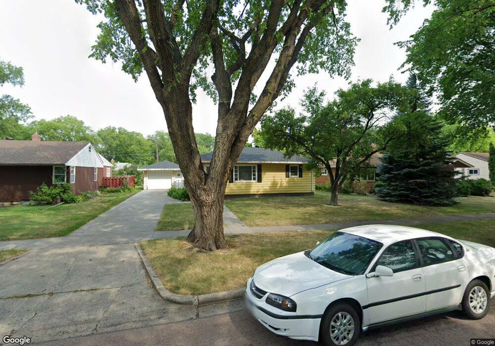 2209 9th St N, Fargo, ND 58102 - photo 1