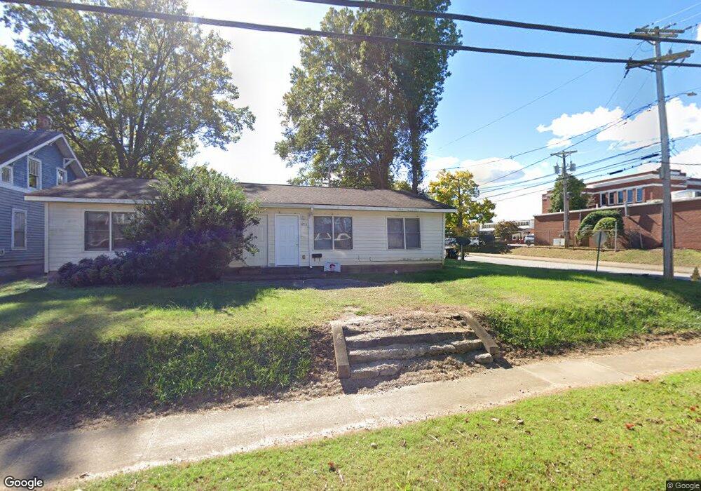 653 Front St, Statesville, NC 28677 - photo 1