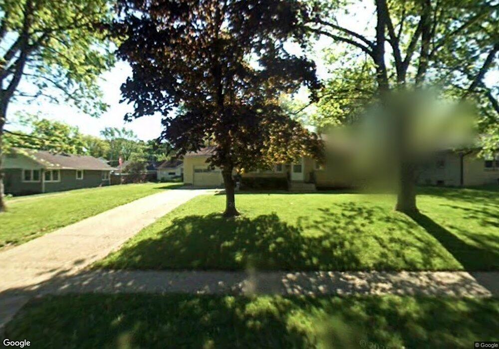 3939 42nd St, Des Moines, IA 50310 - photo 1