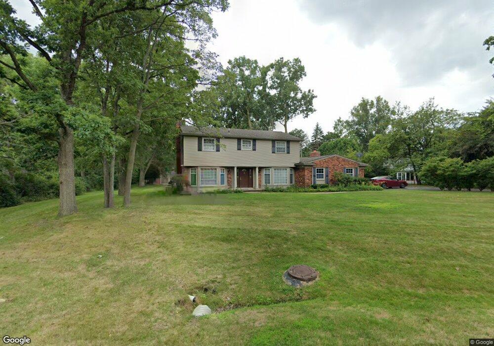 1205 Janlain Ct, Bloomfield Hills, MI 48302 - photo 1