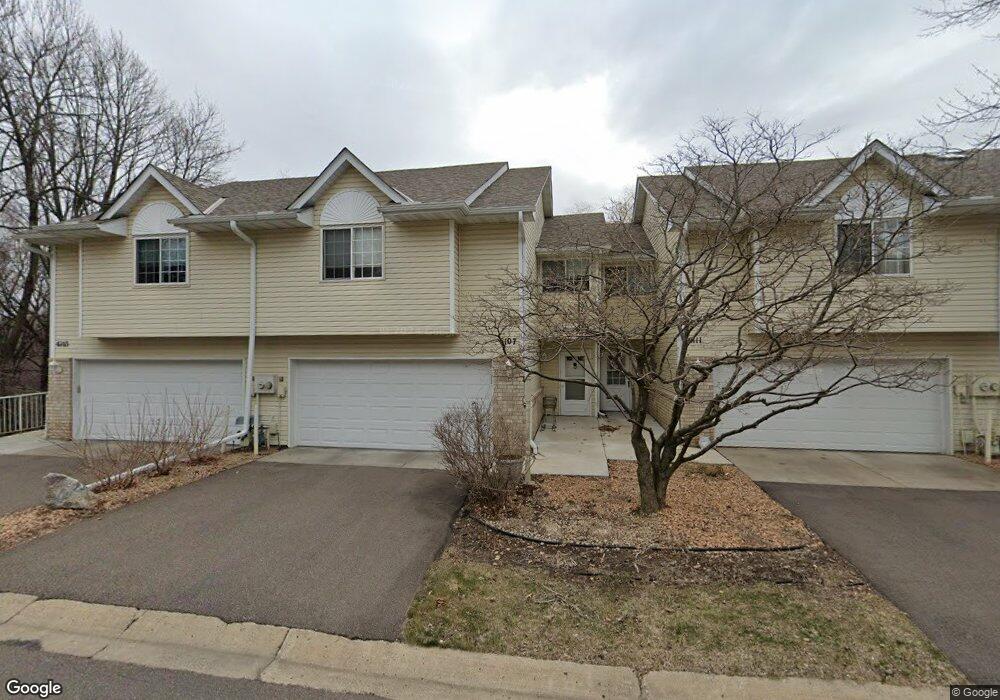 6107 Creek Line Dr, Minnetonka, MN 55345 - photo 1