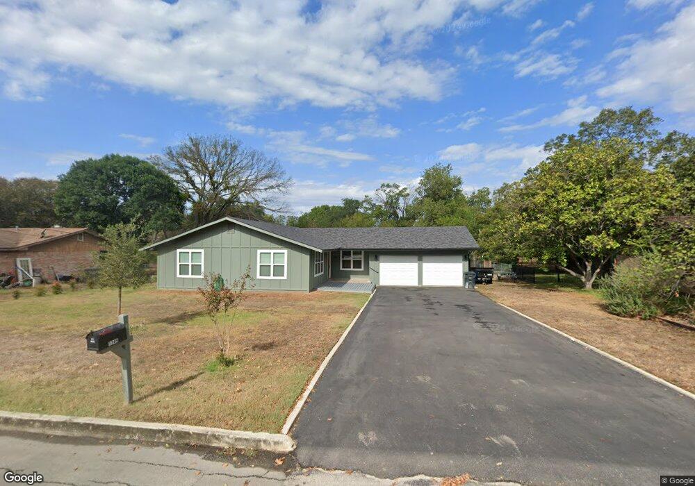 1345 Hillcrest Dr, New Braunfels, TX 78130 - photo 1