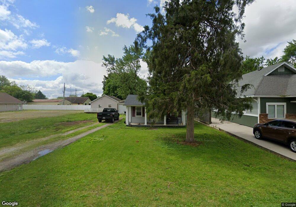 213 Moultrie Ave, Mattoon, IL 61938 - photo 1