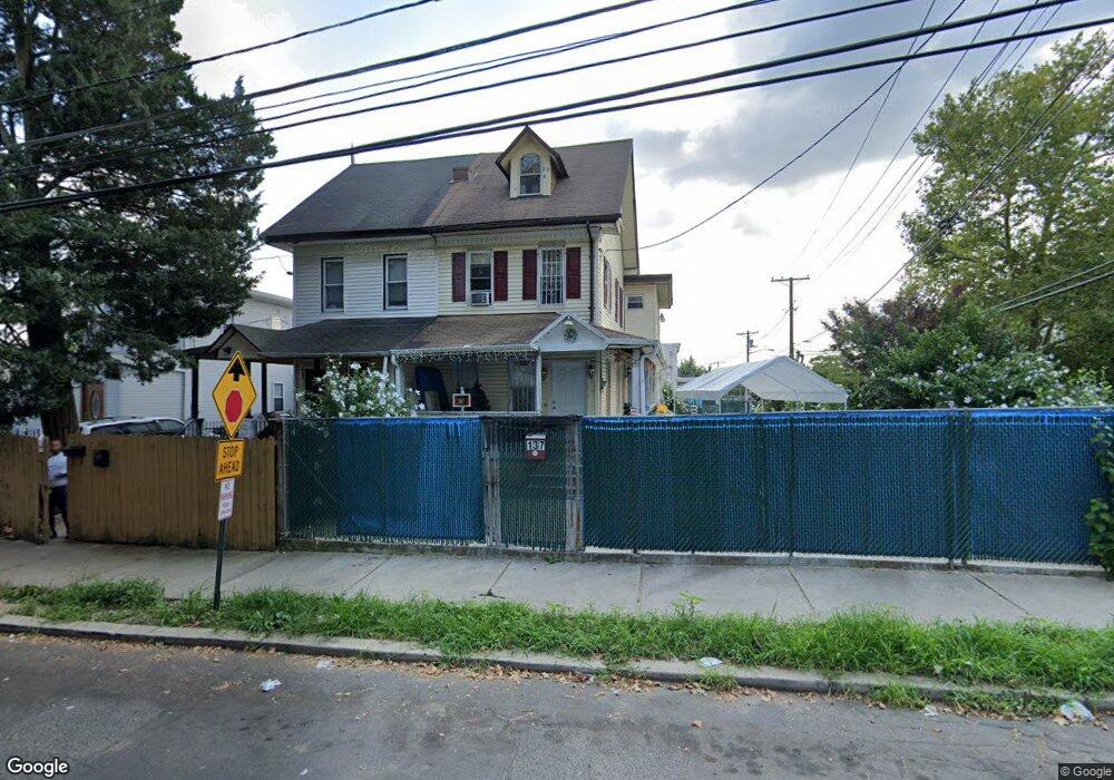 137 N 28th St, Camden, NJ 08105 - photo 1