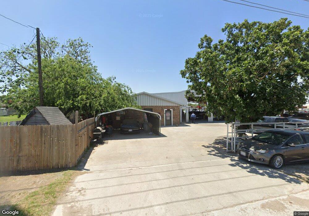 1510 W Wisconsin Rd, Edinburg, TX 78539 - photo 1