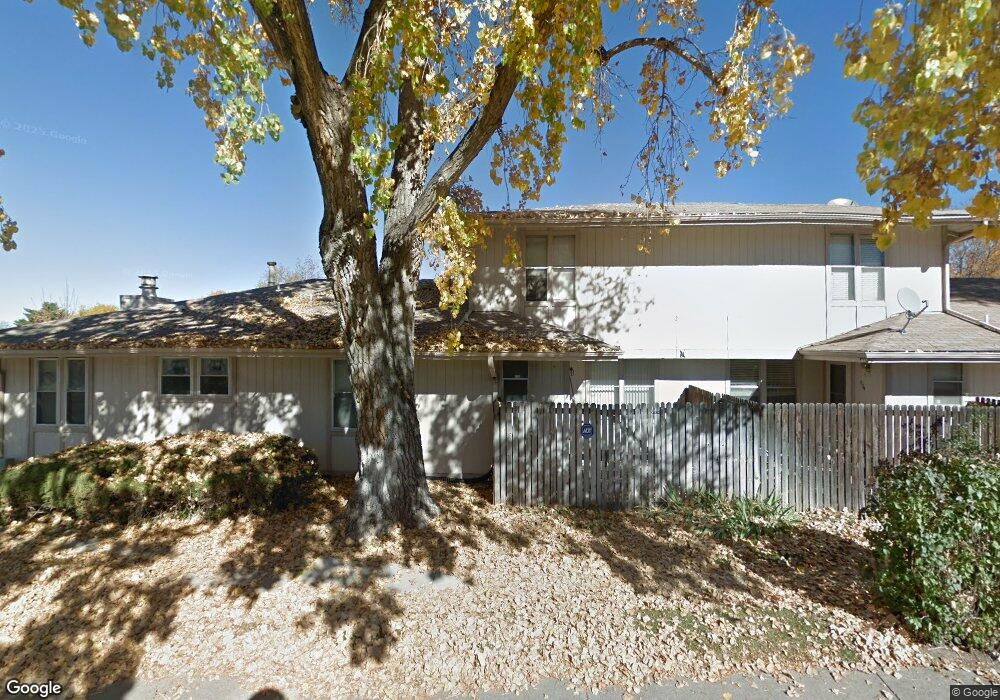 238 S Newark Cir, Aurora, CO 80012 - photo 1