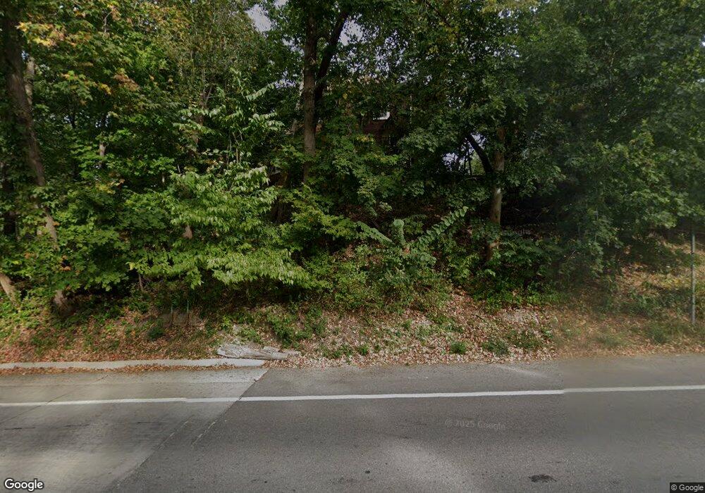 110 34th St SE, Cedar Rapids, IA 52403 - photo 1