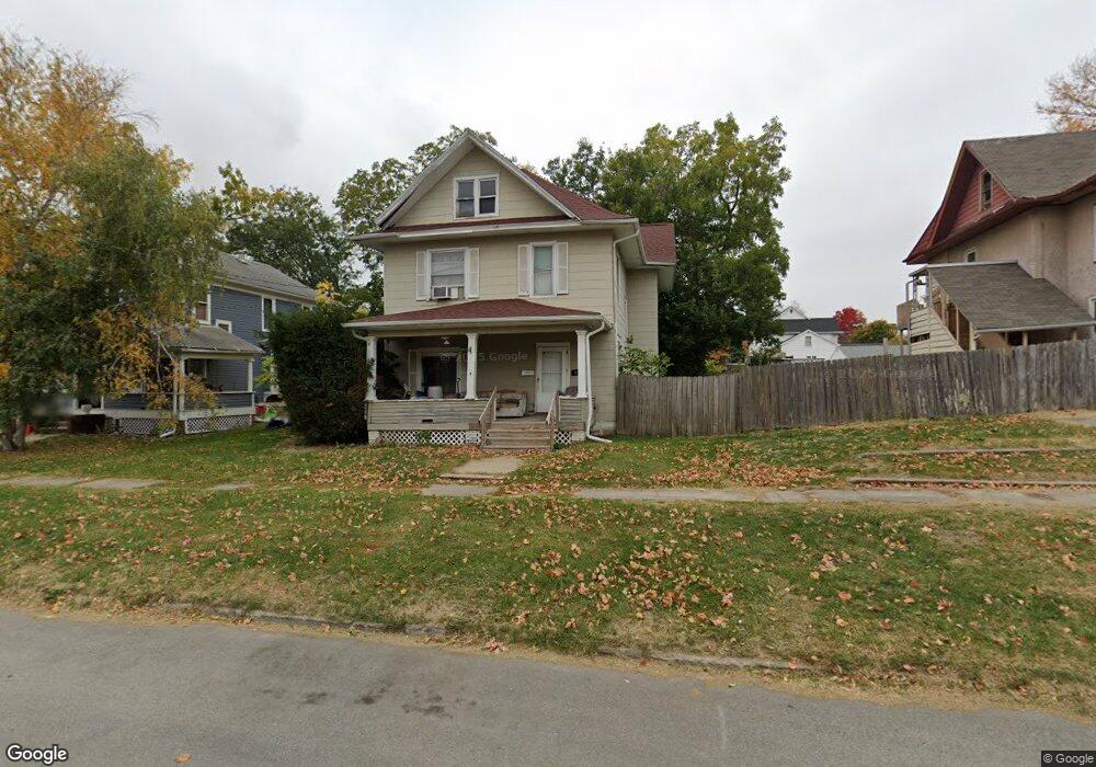 417 W 2nd St S, Newton, IA 50208 - photo 1